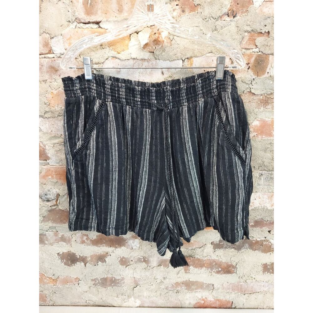 Briggs Womens Shorts XXL Black Striped Pull On Smocked Waist Casual Drawstring